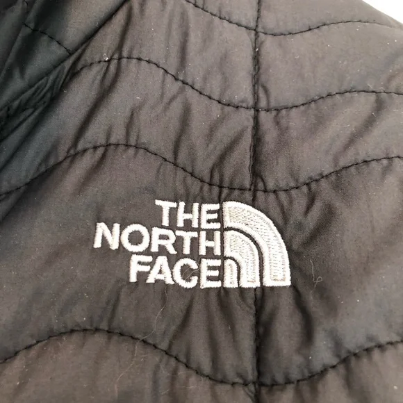 The North Face Quilted Zip-Up Coat- Large - Picture 8 of 16